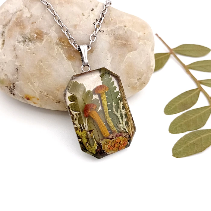 Náhrdelníky - Les v oceli 2