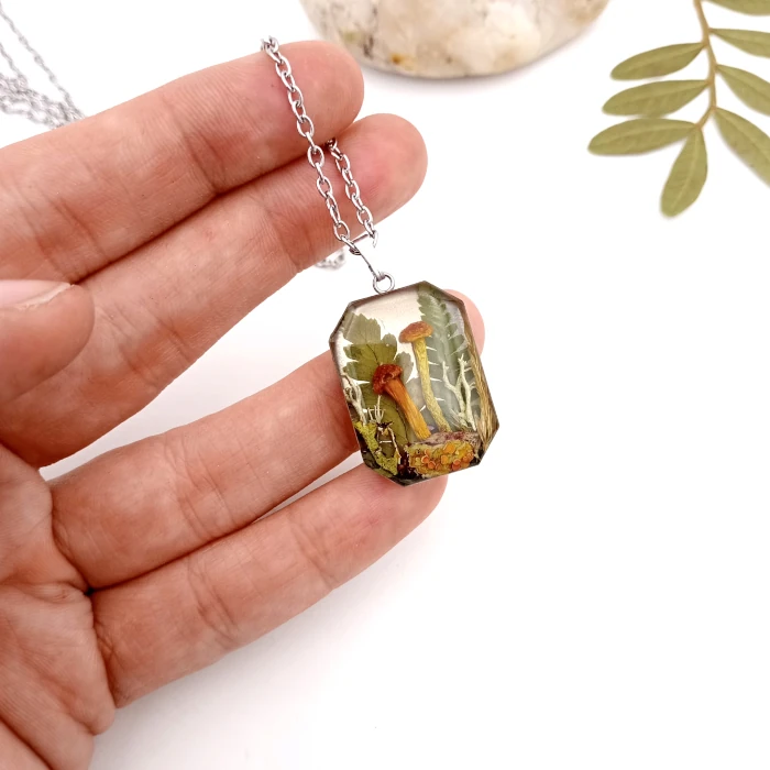 Náhrdelníky - Les v oceli 2