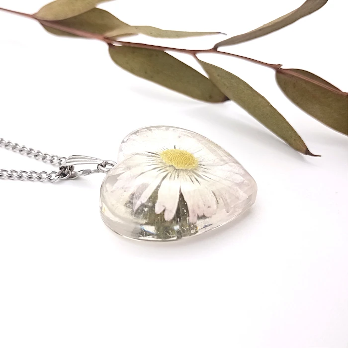 Náhrdelníky - Sedmokráska v srdci 3