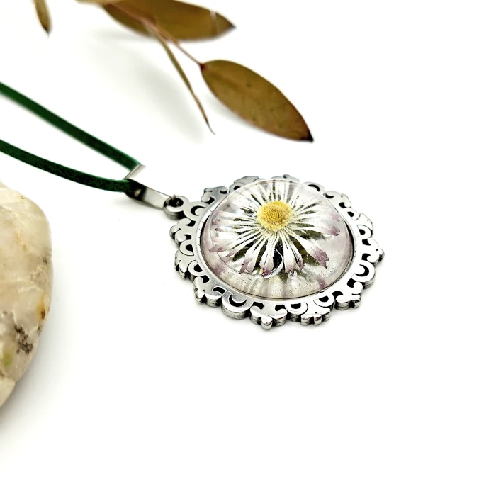 Náhrdelníky - Sedmokráska 9