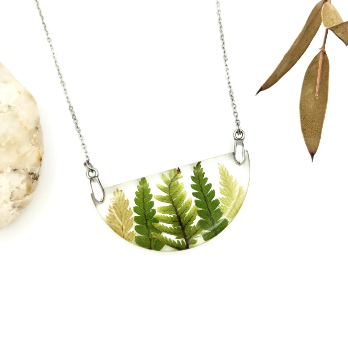 Náhrdelníky - Papradie