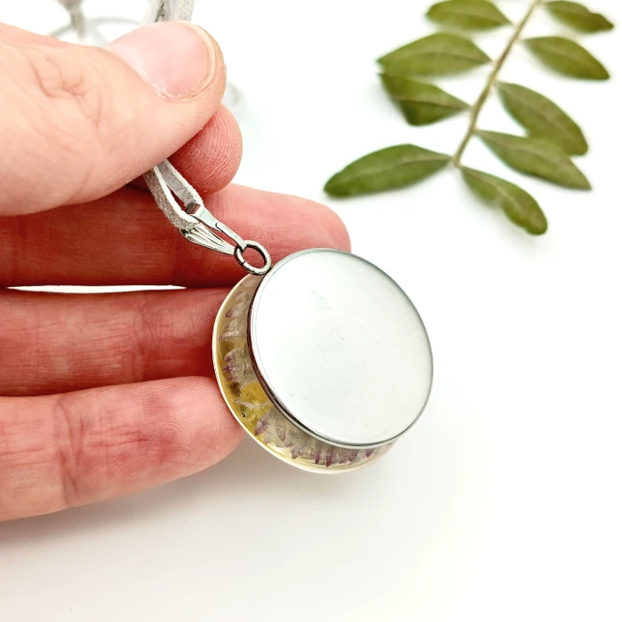 Náhrdelníky - Sedmokráska 10