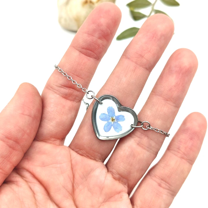 Náramky - Nezábudka v srdci